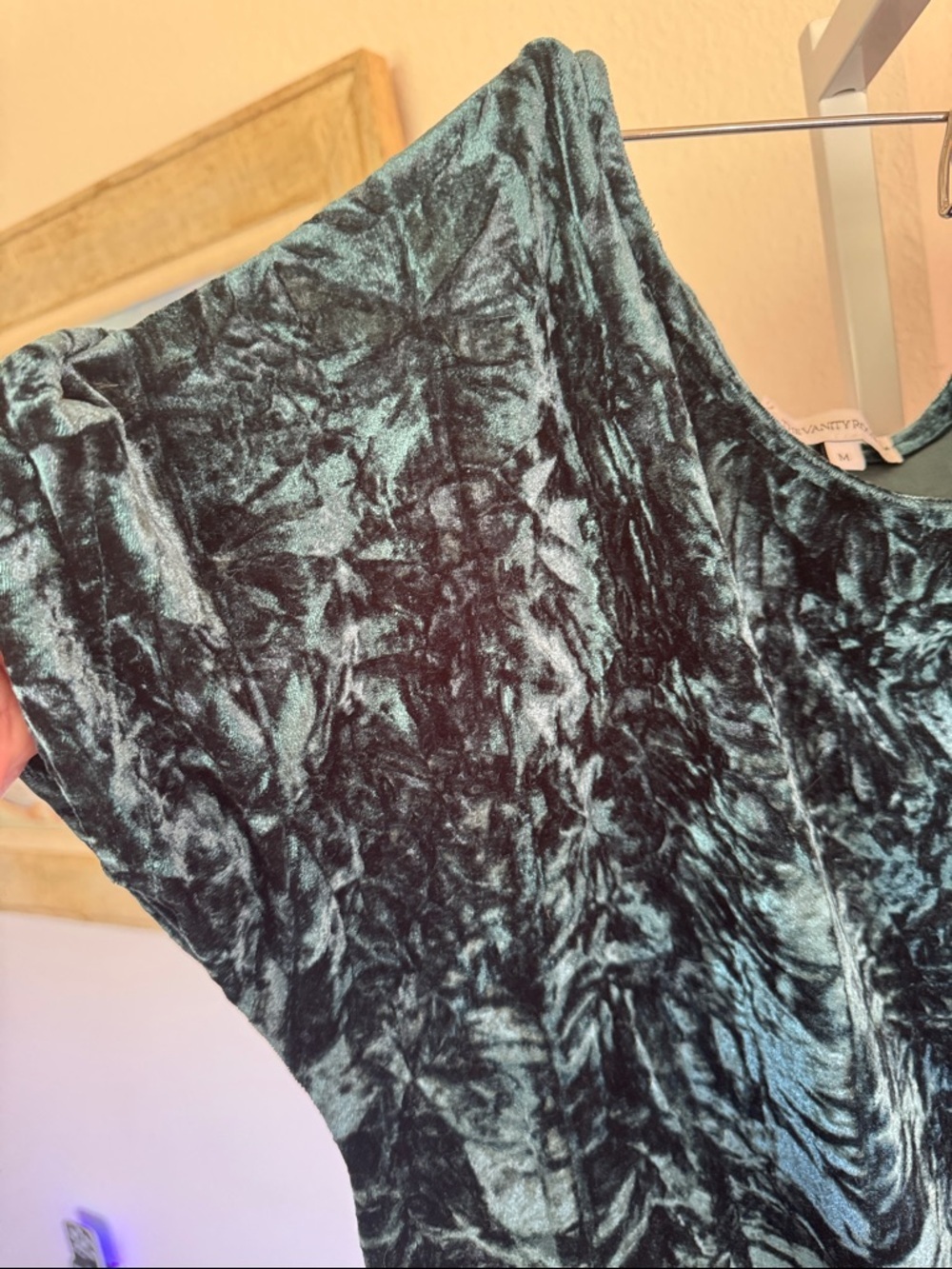 The Vanity Room Forrest Green Velvet Mini Dress Size Med Nordstrom *Small Flaw* - Picture 4 of 5